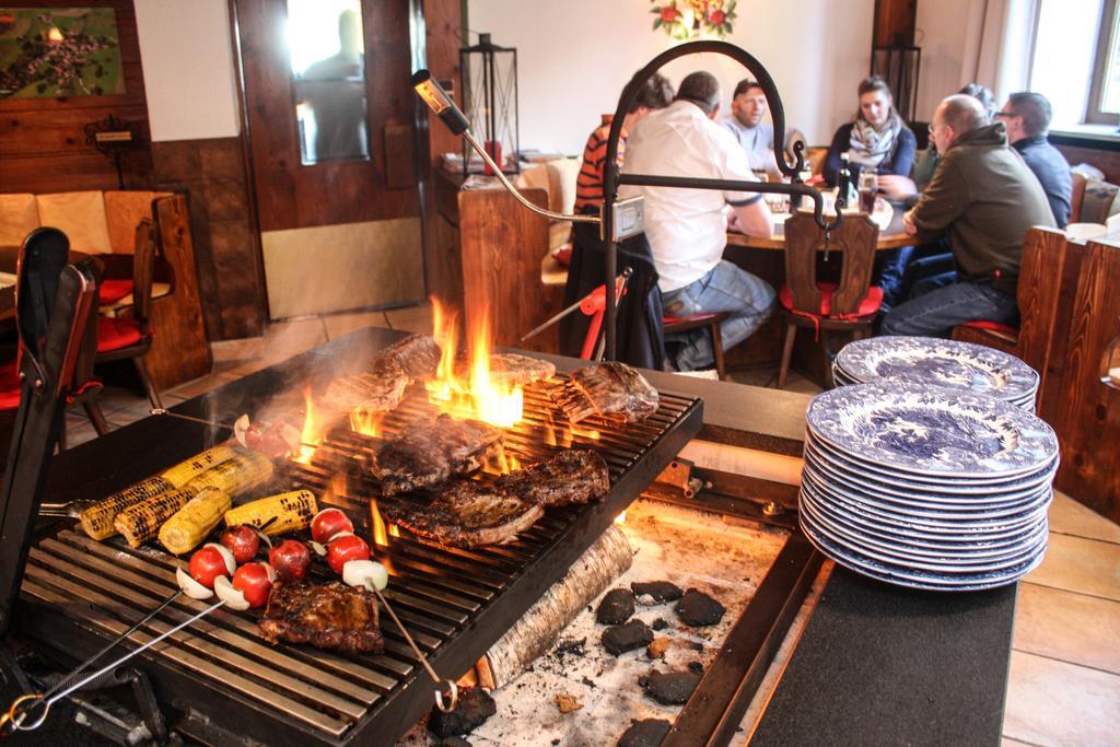 Landgasthof Zur Quelle Seeshaupt Dış mekan fotoğraf