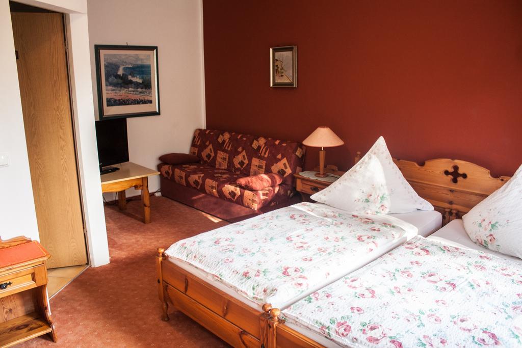 Landgasthof Zur Quelle Seeshaupt Dış mekan fotoğraf