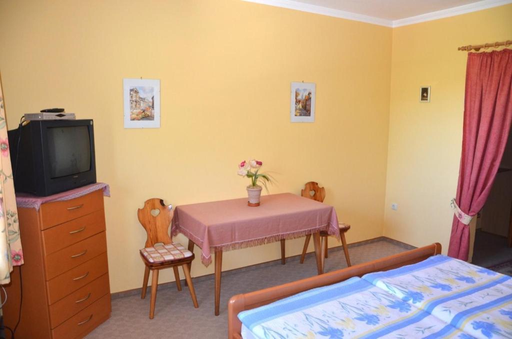 Landgasthof Zur Quelle Seeshaupt Oda fotoğraf