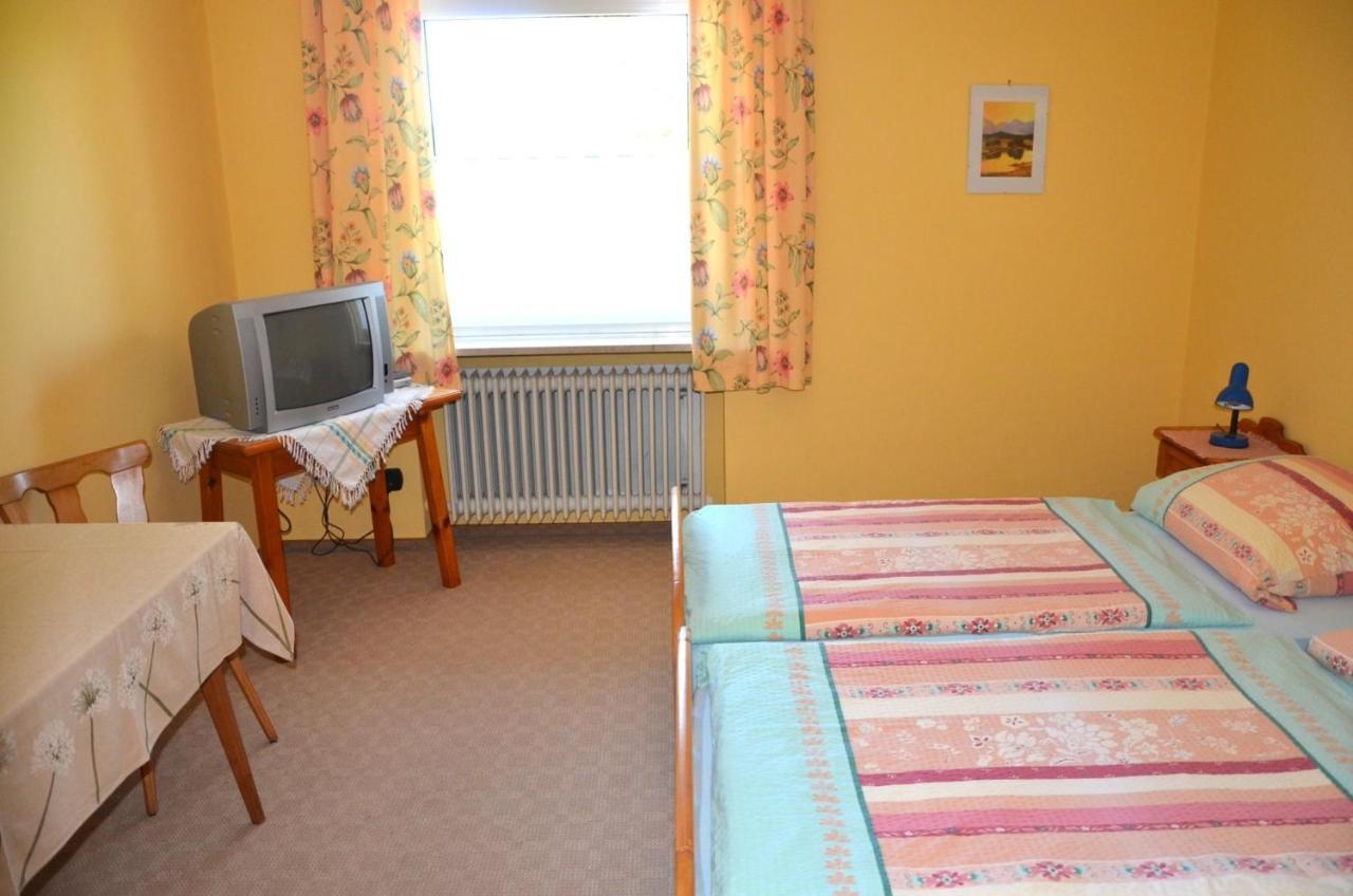 Landgasthof Zur Quelle Seeshaupt Oda fotoğraf